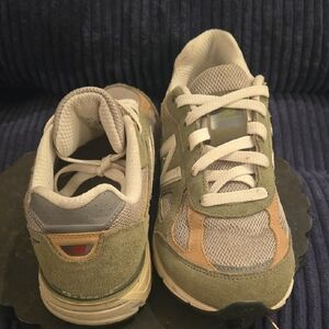 New Balance 990 Kids' Olive and Beige Sneakers